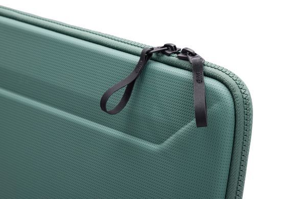 Чехол Thule Gauntlet 5 MacBook Pro Sleeve 15"‑16" (Hazy Green)