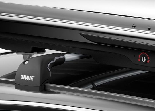 Thule Dynamic 900 Chrome Limited Edition
