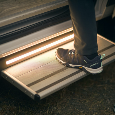 Електрична підніжка Thule Slide-Out Step G2 12V 700