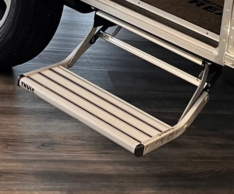 Стаціонарна підніжка Thule Step Manual 550